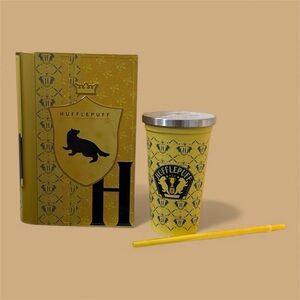 Harry Potter Hufflepuff House Book Popcorn Bucket & Cup Set (Regal Theater, NEW)